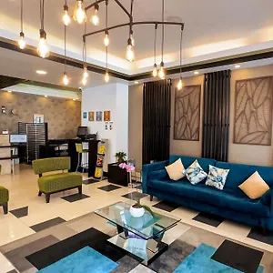**** Hotel Wyndham Garden Équateur